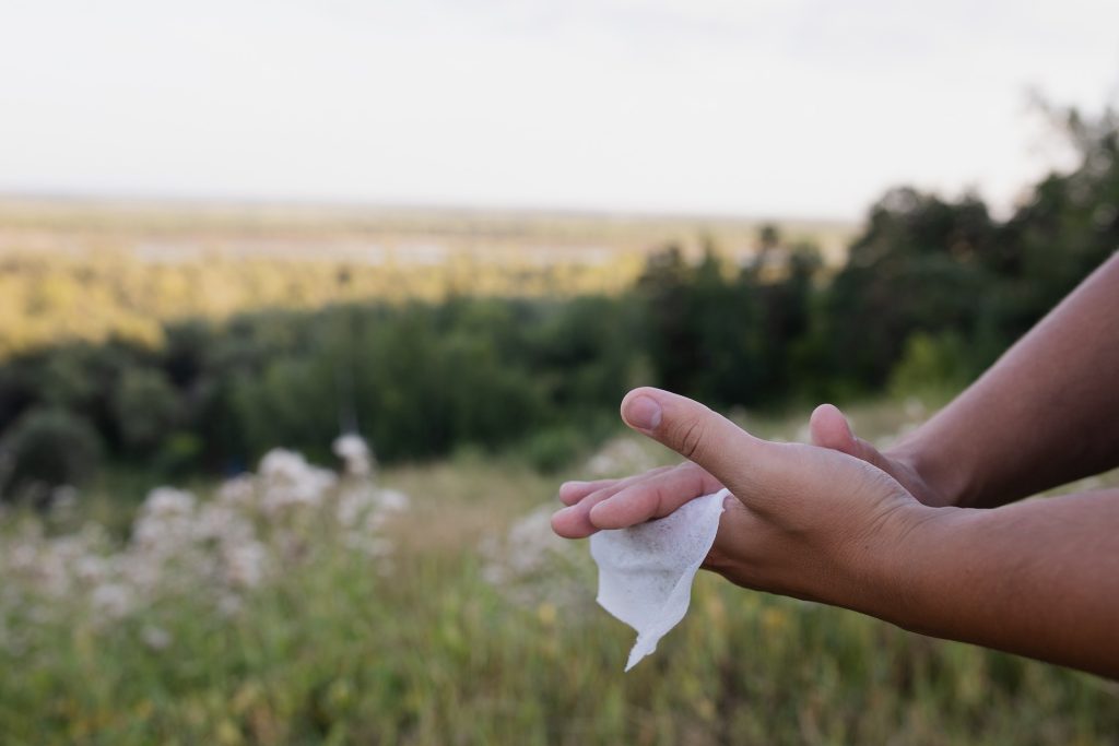 antibacterial wipes